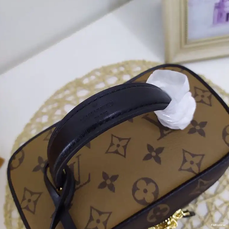 Fashionrep 204B570005 LV Bags 0507